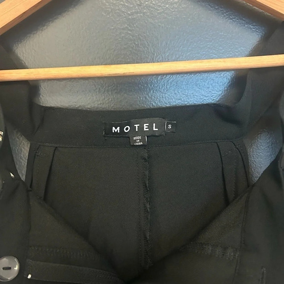 Motel wide leg  hip cut out pants size S excellent condition - Picture 4 of 7